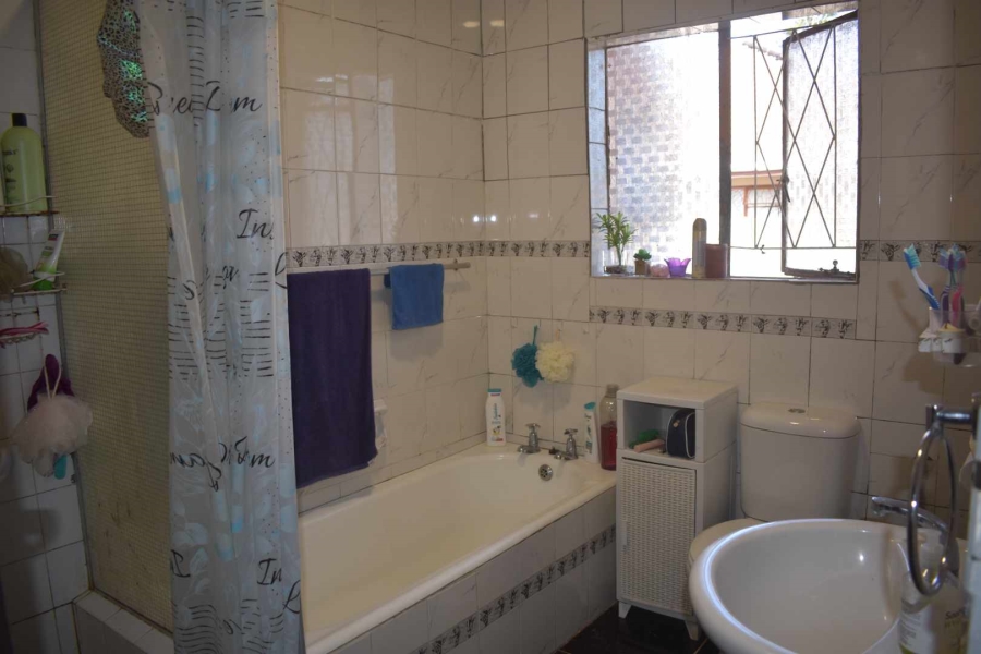 3 Bedroom Property for Sale in Summerpride Eastern Cape